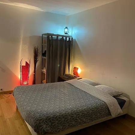 Apartment 35 M2 L Echat *